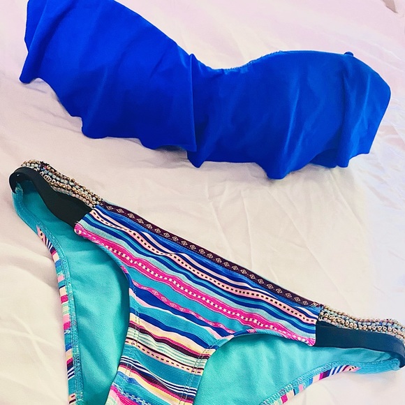 Strapless ruffle bikini w/stripe bottoms Sz sm - Picture 3 of 13